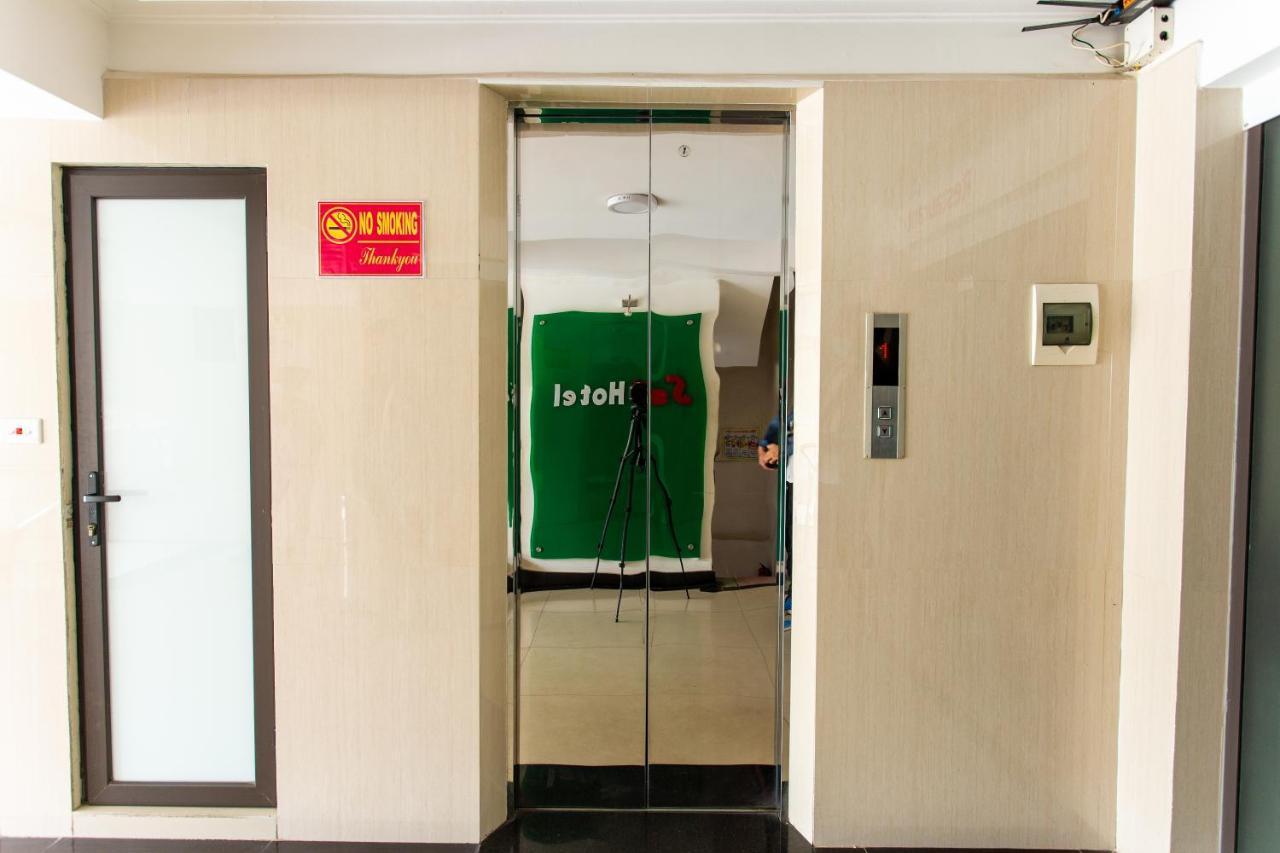 Reddoorz Sao Nguyen Ngoc Vu 2* Hanoï
